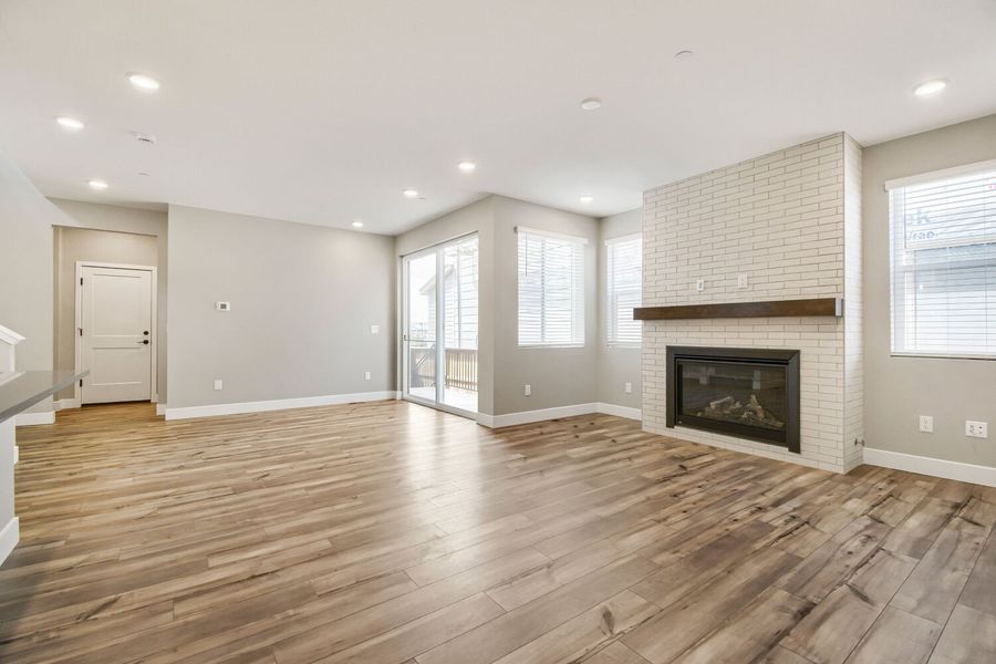 Spacious, unfurnished interior of a new home in Uplands, Westminster (Image 10).