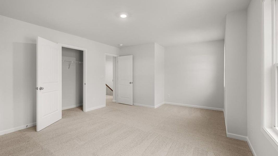Spacious, unfurnished interior of a new home in Butner Estates, South Fulton (Image 16).