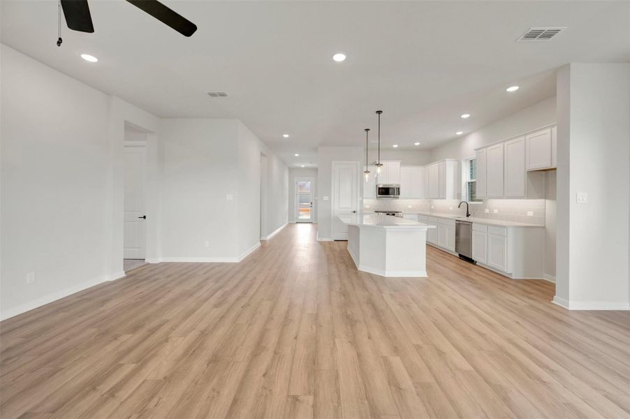 Spacious, unfurnished interior of a new home in Legacy - Retreat Collection, League City (Image 8).