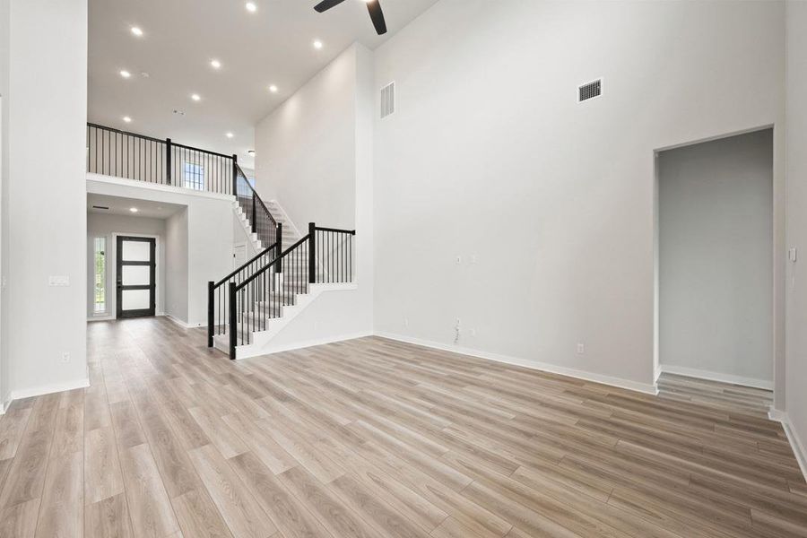 Spacious, unfurnished interior of a new home in Lagos Reserve, Manor (Image 18). Spacious, unfurnished interior of a new home in Lagos Reserve, Manor (Image 18).