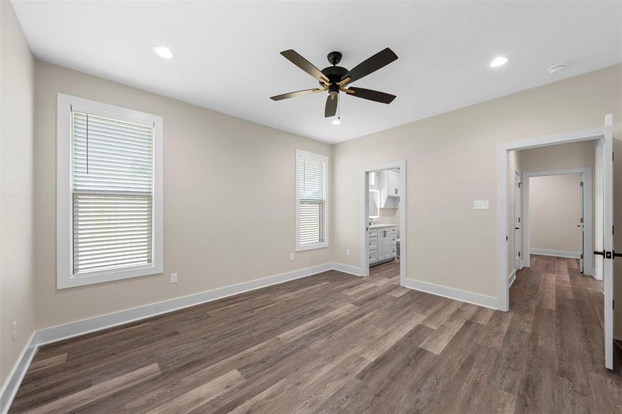 Spacious, unfurnished interior of a new home in , Waco (Image 16). Spacious, unfurnished interior of a new home in , Waco (Image 16).