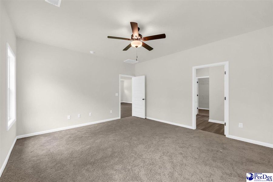 Spacious, unfurnished interior of a new home in Spring Haven, Florence (Image 28).