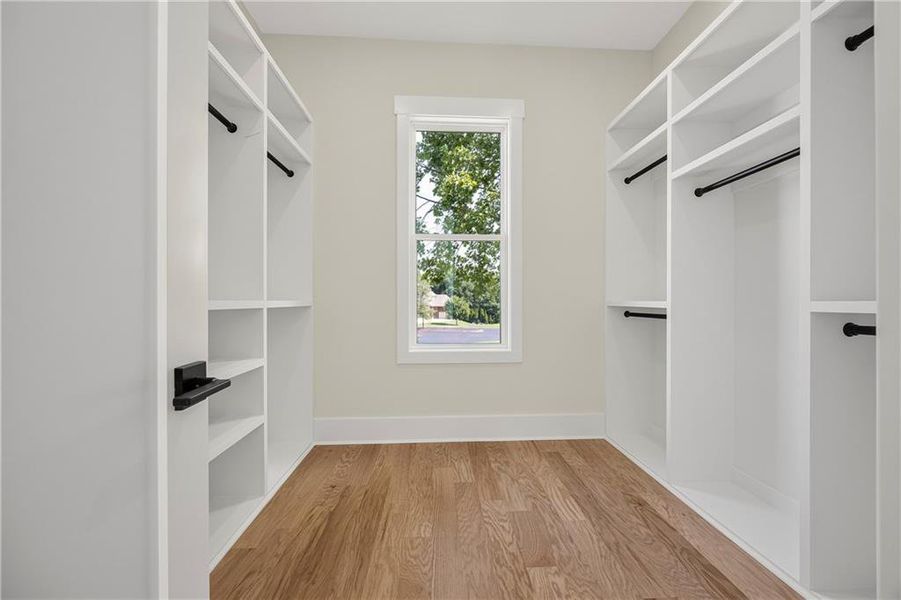 Spacious, unfurnished interior of a new home in , Marietta (Image 65).
