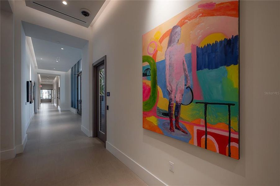 Spacious, unfurnished interior of a new home in , St. Petersburg (Image 47).