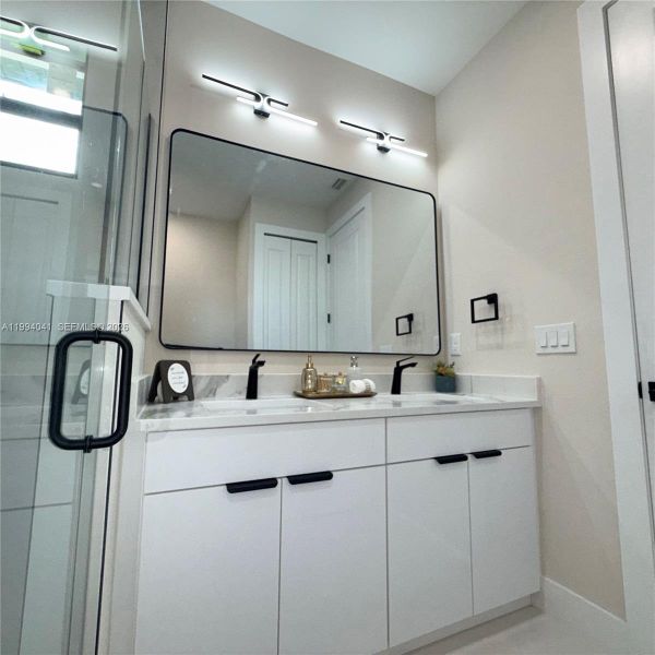 Furnished interior view inside a new home in , Lehigh Acres (Image 9).