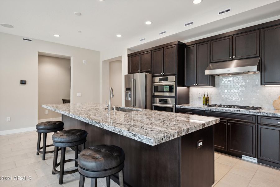 Kitchen, Alt View