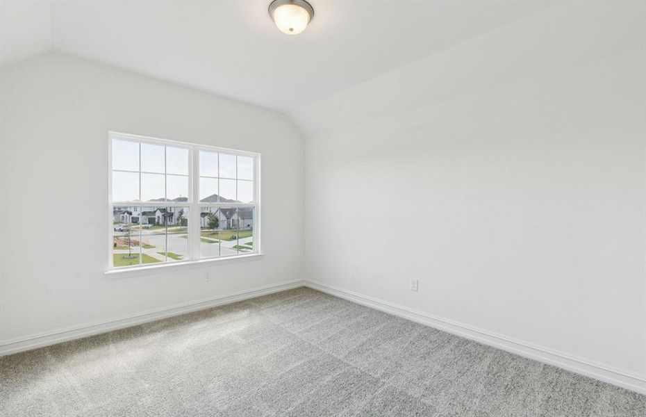 Spacious secondary bedroom with large windows Spacious secondary bedroom with large windows