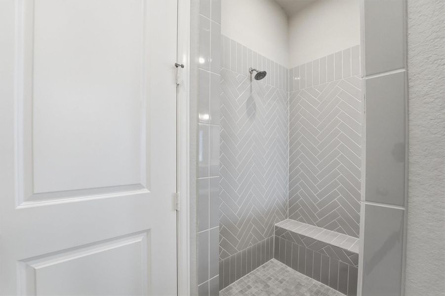 Image 26 of a home in Grand Central Park.