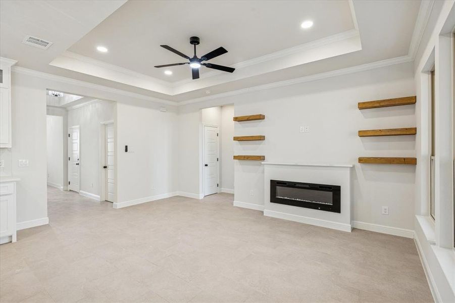 Spacious, unfurnished interior of a new home in , Granbury (Image 26).