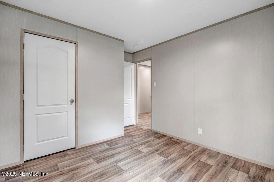 Spacious, unfurnished interior of a new home in , Middleburg (Image 21). Spacious, unfurnished interior of a new home in , Middleburg (Image 21).