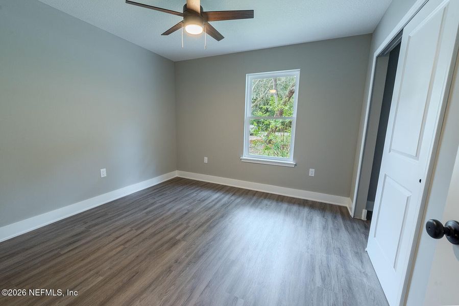 Spacious, unfurnished interior of a new home in , Florahome (Image 28).