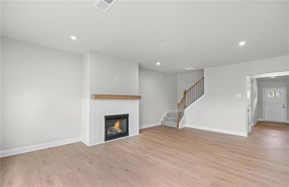 Spacious, unfurnished interior of a new home in Sierra Creek, Hoschton (Image 25).