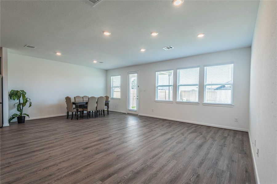 Spacious, unfurnished interior of a new home in Mason Woods 50s, Cypress (Image 24).