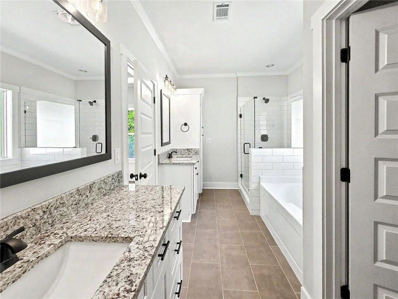Furnished interior view inside a new home in , Dallas (Image 11).