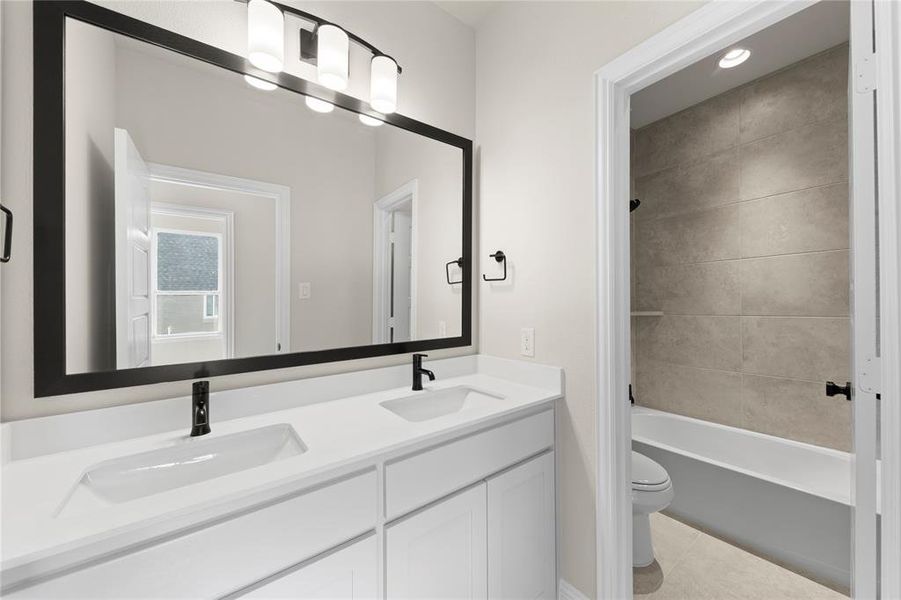 24. 491 Mayfair - 4TH Bath 24. 491 Mayfair - 4TH Bath