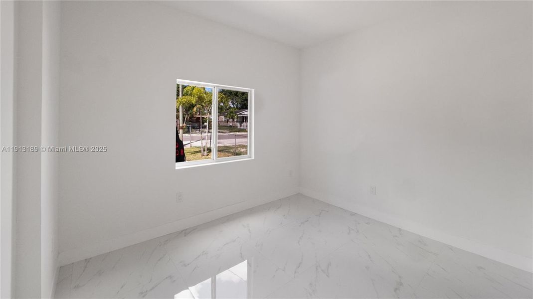 Spacious, unfurnished interior of a new home in , Miami (Image 20).
