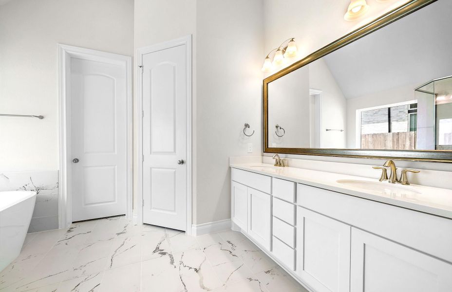 **Representative photo** **Representative photo**