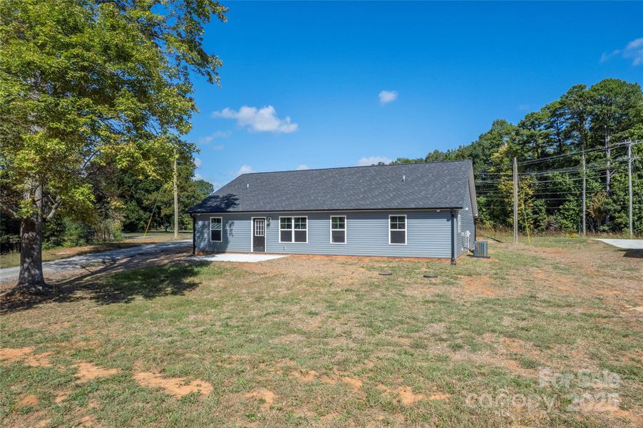 Exterior details and patio area of a home in , Asheboro (Image 3).