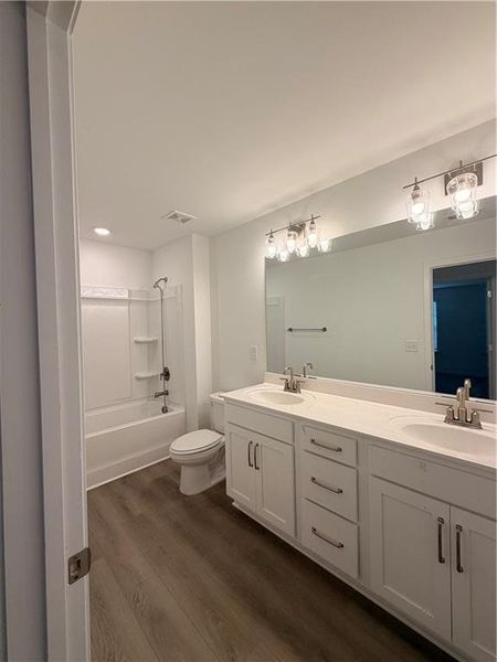Furnished interior view inside a new home in Creekside, Dawsonville (Image 31).