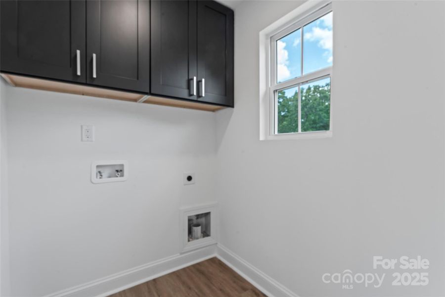 Image 28 of a home in .