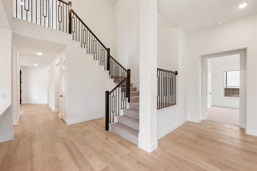 Spacious, unfurnished interior of a new home in Windsong Ranch Classic 61, Prosper (Image 35). Spacious, unfurnished interior of a new home in Windsong Ranch Classic 61, Prosper (Image 35).