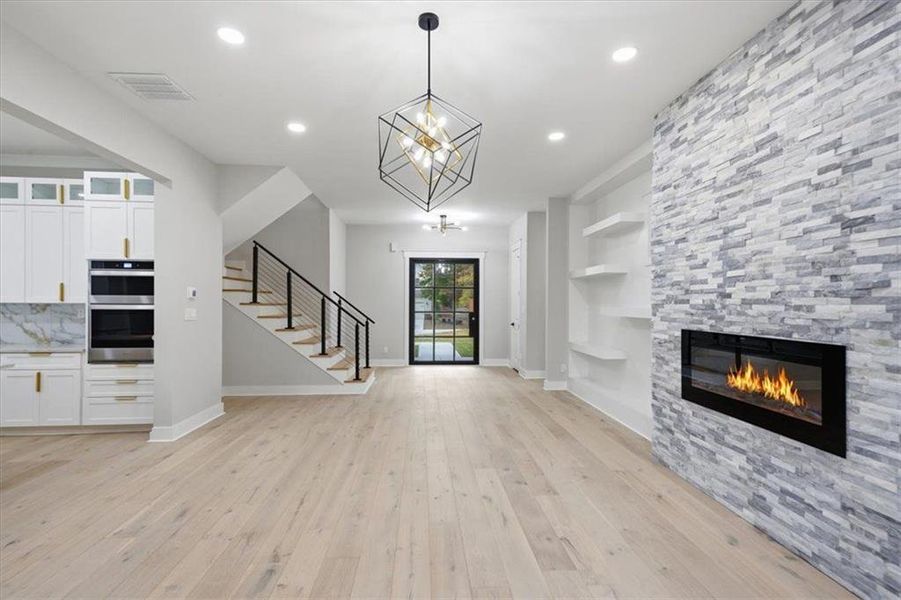 Spacious, unfurnished interior of a new home in , Acworth (Image 23).