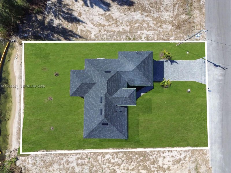 Image 40 of a home in .