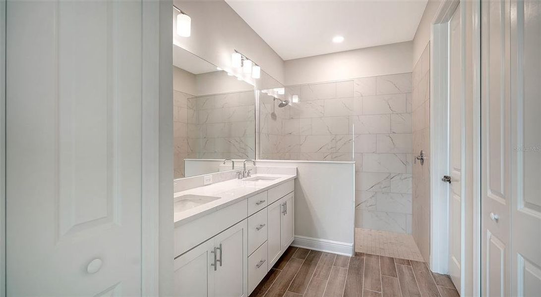 Furnished interior view inside a new home in Canoe Creek, Parrish (Image 8).