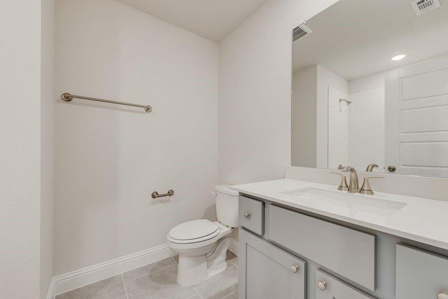 Furnished interior view inside a new home in Walden Pond, Forney (Image 9). Furnished interior view inside a new home in Walden Pond, Forney (Image 9).