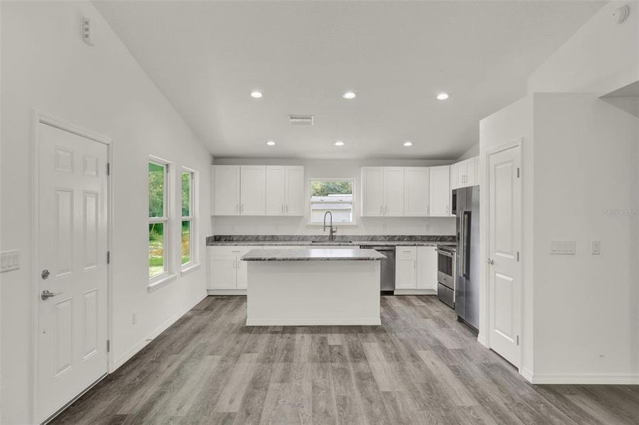 Image 18 of a home in .