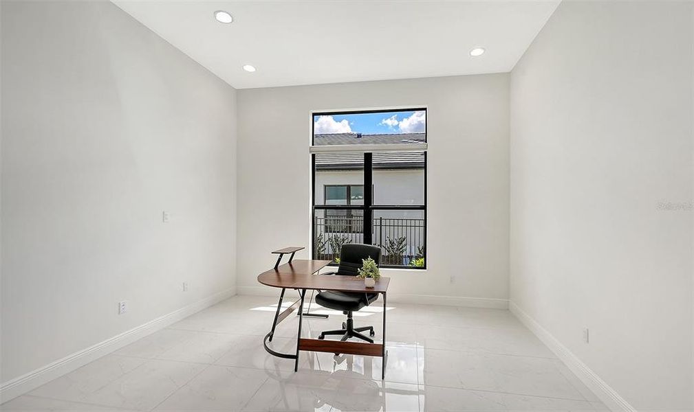 Furnished interior view inside a new home in Artistry Sarasota, Sarasota (Image 10).