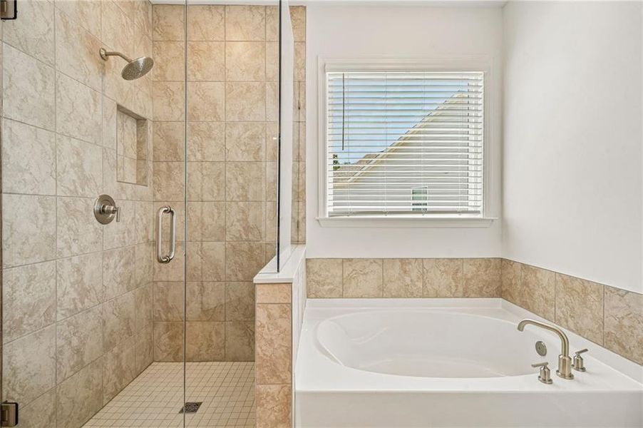 Close-up of interior finishes inside a home in Bennett Farm, Loganville (Image 14).