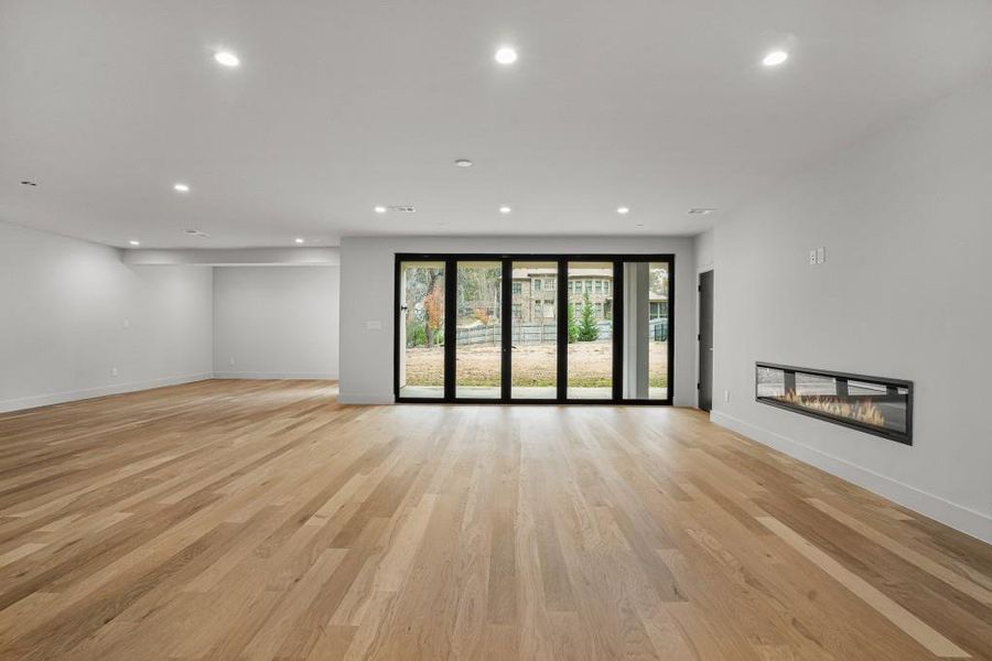 Spacious, unfurnished interior of a new home in , Decatur (Image 67).