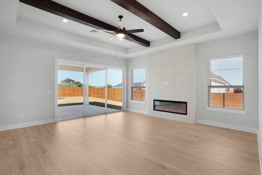 Spacious, unfurnished interior of a new home in Berry Creek Highlands, Georgetown (Image 10).