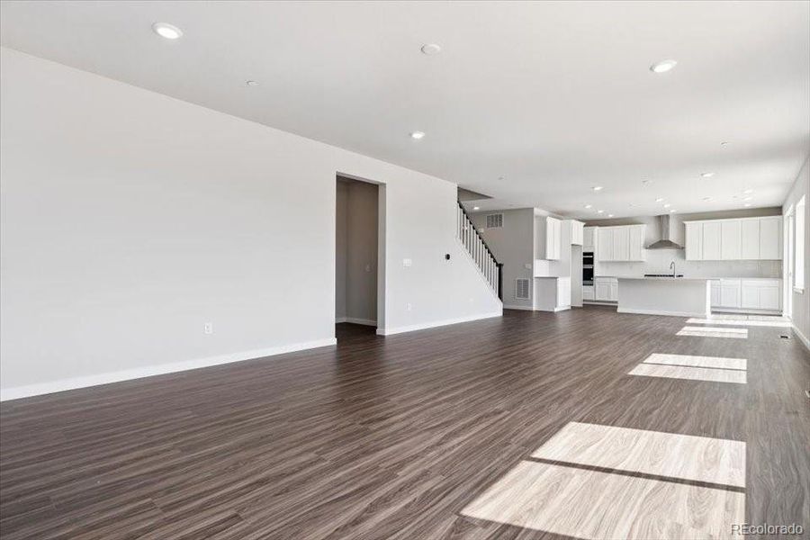 Spacious, unfurnished interior of a new home in Prestige Collection at Parkdale Commons, Lafayette (Image 21).