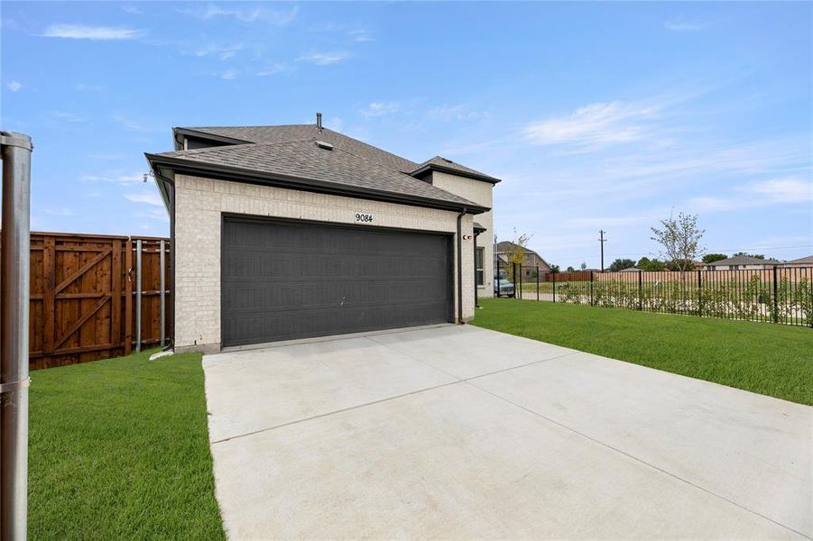 Image 30 of a home in Villages of Creekwood.
