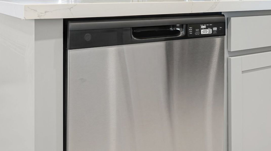 Hampton Cadence EI Dishwasher F1
