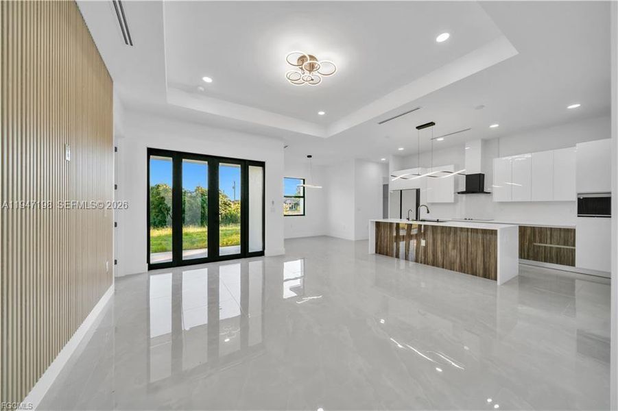 Spacious, unfurnished interior of a new home in , Lehigh Acres (Image 20).