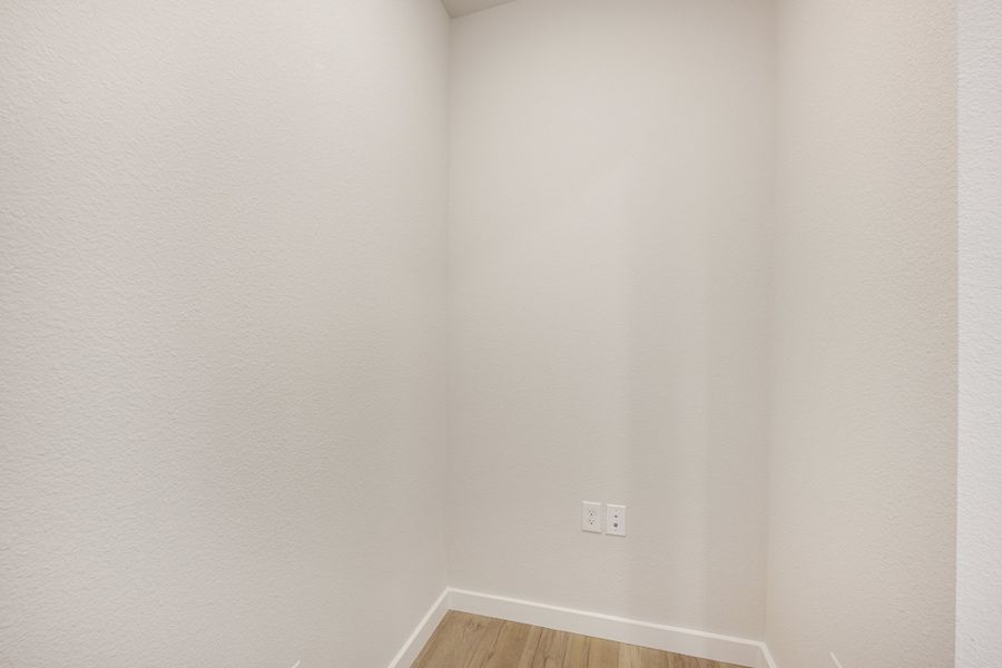 Spacious, unfurnished interior of a new home in Woodbridge Villas, Wylie (Image 36).
