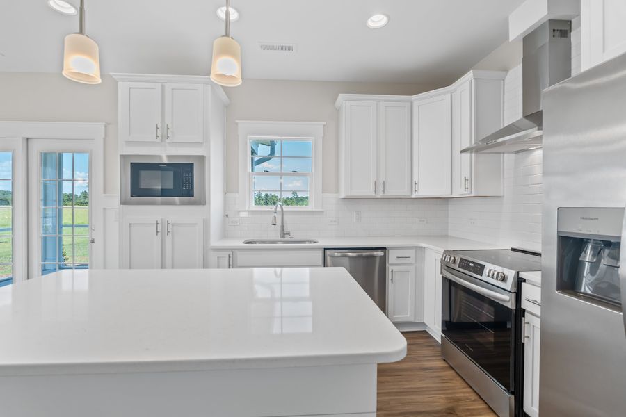 Representative furnished interior of a home built from the Kauai by Bill Clark Homes in Sidbury Landing, Wilmington (Image 43).