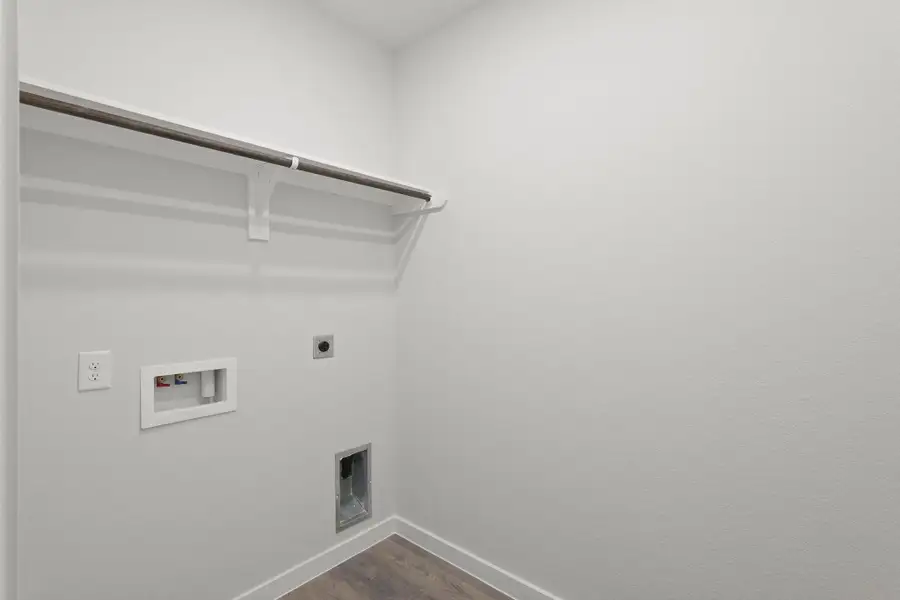 Furnished interior view inside a new home in Lakes at Crockett Martin, Conroe (Image 17). Furnished interior view inside a new home in Lakes at Crockett Martin, Conroe (Image 17).