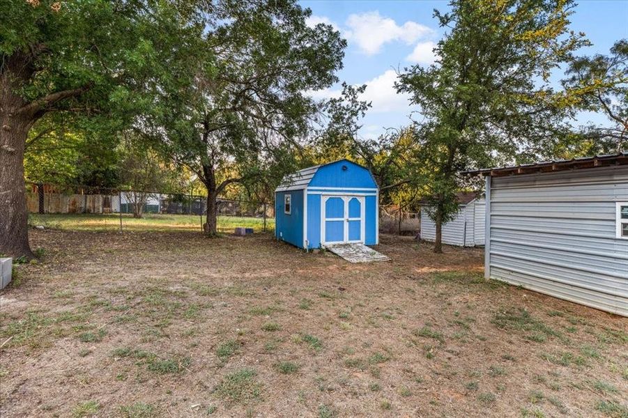 Front exterior of a new home in , Granbury, TX, highlighting curb appeal (Image 24). Front exterior of a new home in , Granbury, TX, highlighting curb appeal (Image 24).