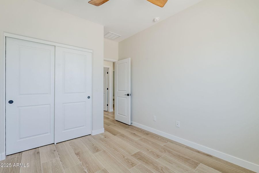 26-web-or-mls-Trona-26 26-web-or-mls-Trona-26