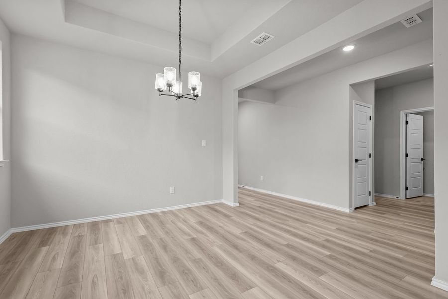 Representative unfurnished interior of a home built from the The Glenwood E by Davidson Homes LLC in Bricewood, San Antonio (Image 22).