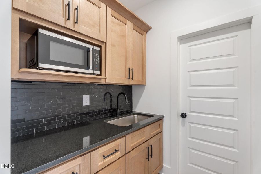 17-web-or-mls-DSC08159 17-web-or-mls-DSC08159