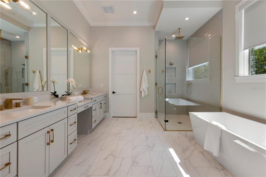 Furnished interior view inside a new home in Lake Sheen Sound, Orlando (Image 15).