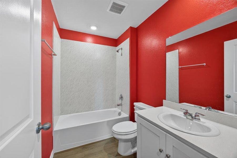 Furnished interior view inside a new home in , Lavon (Image 11).