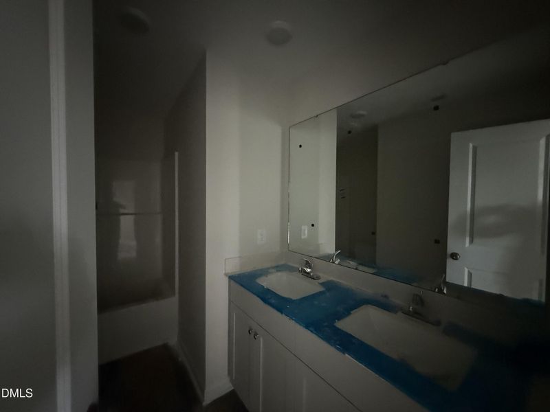 12.08.25 11 12.08.25 11