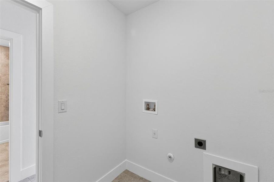Spacious, unfurnished interior of a new home in , Port Charlotte (Image 34). Spacious, unfurnished interior of a new home in , Port Charlotte (Image 34).