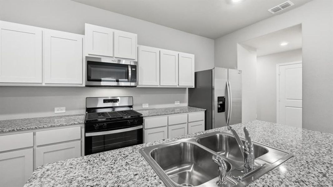 Furnished interior view inside a new home in Hickory Grove, Denton (Image 7).